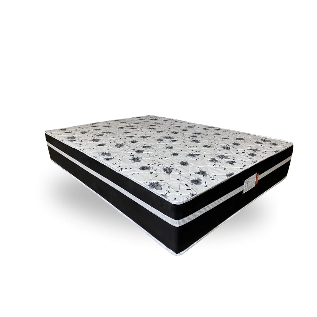 WhatsApp Image 2025-05-15 at 19.10.27